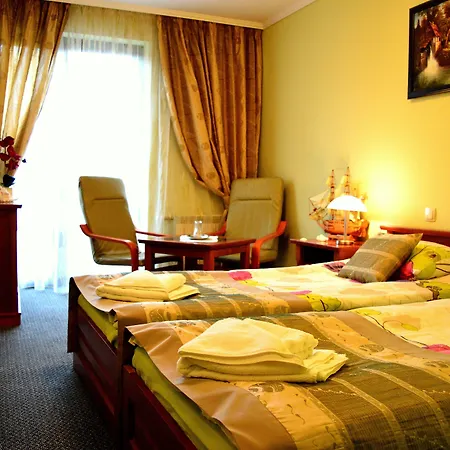 ホテル Spinaker 4*