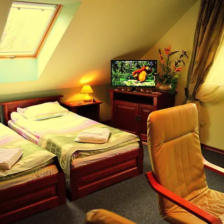 Spinaker 4* וובה