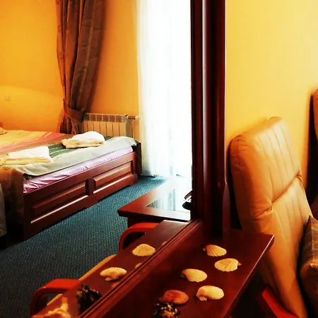 Spinaker 4* וובה