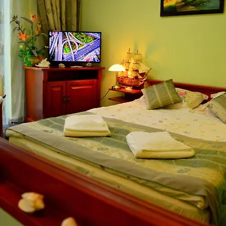Spinaker Otel 4*